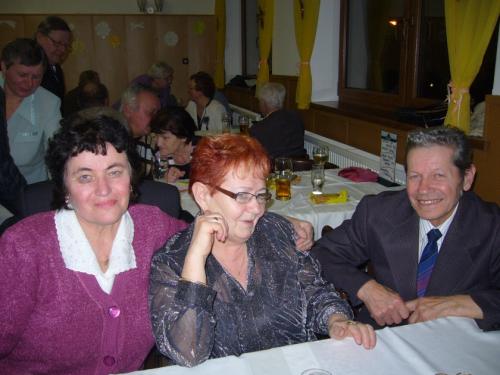 04.02.2011 - 2011-přátelský večírek-klub seniorů
