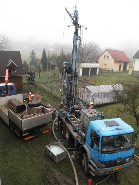 04.11.2015 - 2015-rekonstrukce, zateplení,otpný systém MŠ